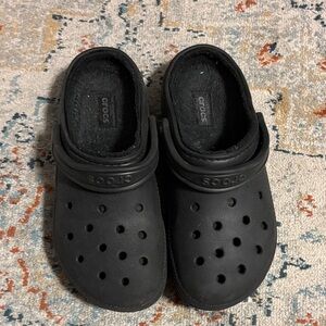 Crocs Fur Lined Black Clogs